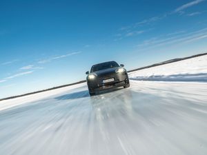 Supporting image for story: Porsche blends physical and digital testing for upcoming Cayenne Electric