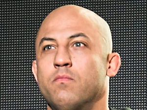 Supporting image for story: Bumper crowdheading to cityfor MMA show