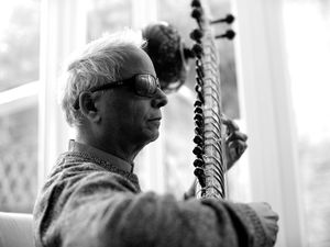 Supporting image for story: World-renowned sitar maestro Baluji Shrivastav OBE to perform at Staffordshire fun day
