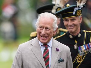 Supporting image for story: King presented with keys to Edinburgh at start of Holyrood Week