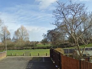 Supporting image for story: Hunt for teenage gang after gun brandished at Wolverhampton 