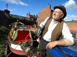 Supporting image for story: Boat festival sets sail for success