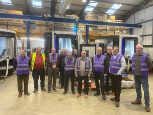 Supporting image for story: Outsiders in the hunt for title glory