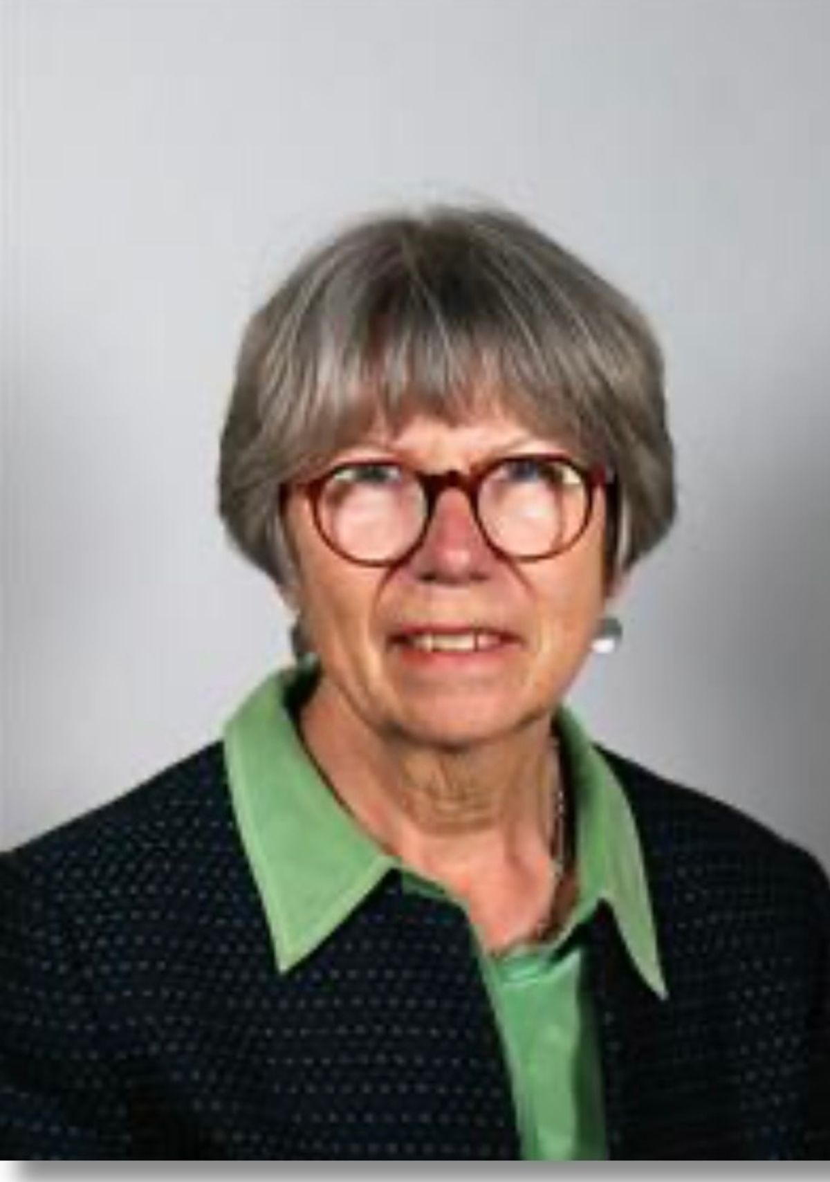 Councillor criticises the need for last minute funding decision for new Powys bus timetable