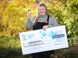 Supporting image for story: First time lucky for £1m lottery winner Jodie
