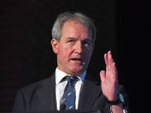 Supporting image for story: How did Owen Paterson go from avoiding suspension to resigning in 24 hours?
