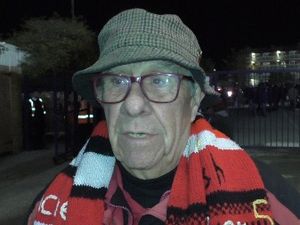 Supporting image for story: Southend 3 Walsall 0: Saddlers fans frustrated after back-to-back defeats - WATCH