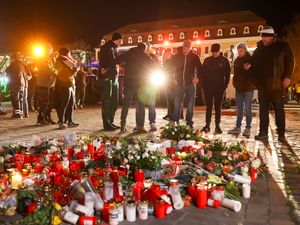 Supporting image for story: Death toll from German Christmas market attack rises to six