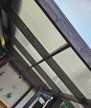 How it should be, the roof before it was stolen