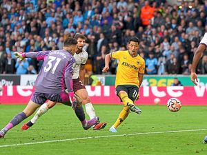 Supporting image for story: Man City v Wolves: Wolves looking to disrupt City’s charge towards title