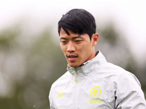 Supporting image for story: Gary O'Neil urges Wolves forward to rediscover form