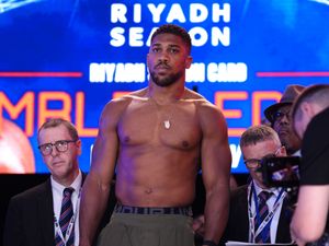 Supporting image for story: Anthony Joshua’s ring return delayed by elbow surgery