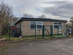 Supporting image for story: New nursery could be built at primary school