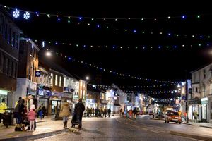 Supporting image for story: IN PICTURES: Rain fails to dampen festive spirit at Newport's Christmas lights switch on