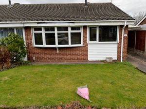 Supporting image for story: Close-knit community 'to support each other' after woman and cats die in house fire