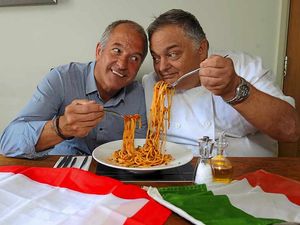 Supporting image for story: Steve Bull's friendly rivalry ahead of England match