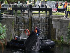 Supporting image for story: Tents cleared from Dublin canal as migrants offered State shelter