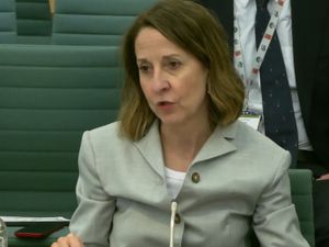Supporting image for story: Kendall defends welfare reform plan after Government forced to ditch key parts