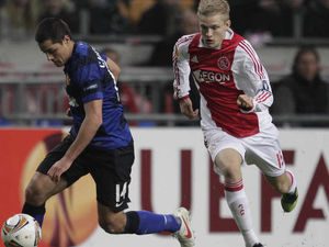 Supporting image for story: Ajax captain Nicolai Boilesen close to £300k Wolves move