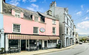 The historic Walsall House trading as the Old Tea Rooms which is on the market in Barmoutj