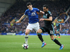 Supporting image for story: West Brom linked with move for former Aston Villa captain Gareth Barry