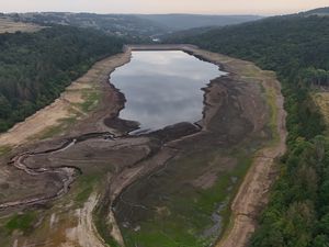 Supporting image for story: Scientists confirm 2025 as third hottest year on record as heat surge continues