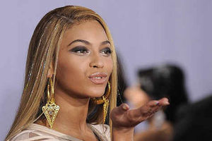 Supporting image for story: Beyonce cleans up at the Grammy Awards