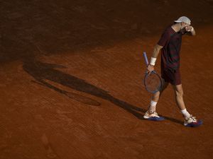 Supporting image for story: It hurts a lot – Jack Draper out of French Open after defeat to Alexander Bublik
