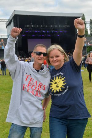 Gwen Cooper from Yorkshire and Darren Hull from Kent