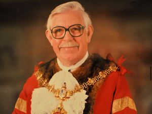 Supporting image for story: Tributes pour in former Dudley Council leader after death aged 92