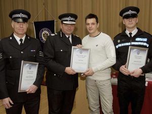 Supporting image for story: Hero Craig gets bravery award for helping to snare dangerous bank robber