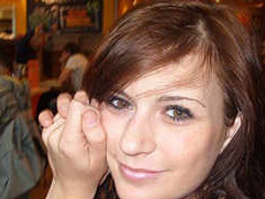 Supporting image for story: Woman jailed over drug smuggling