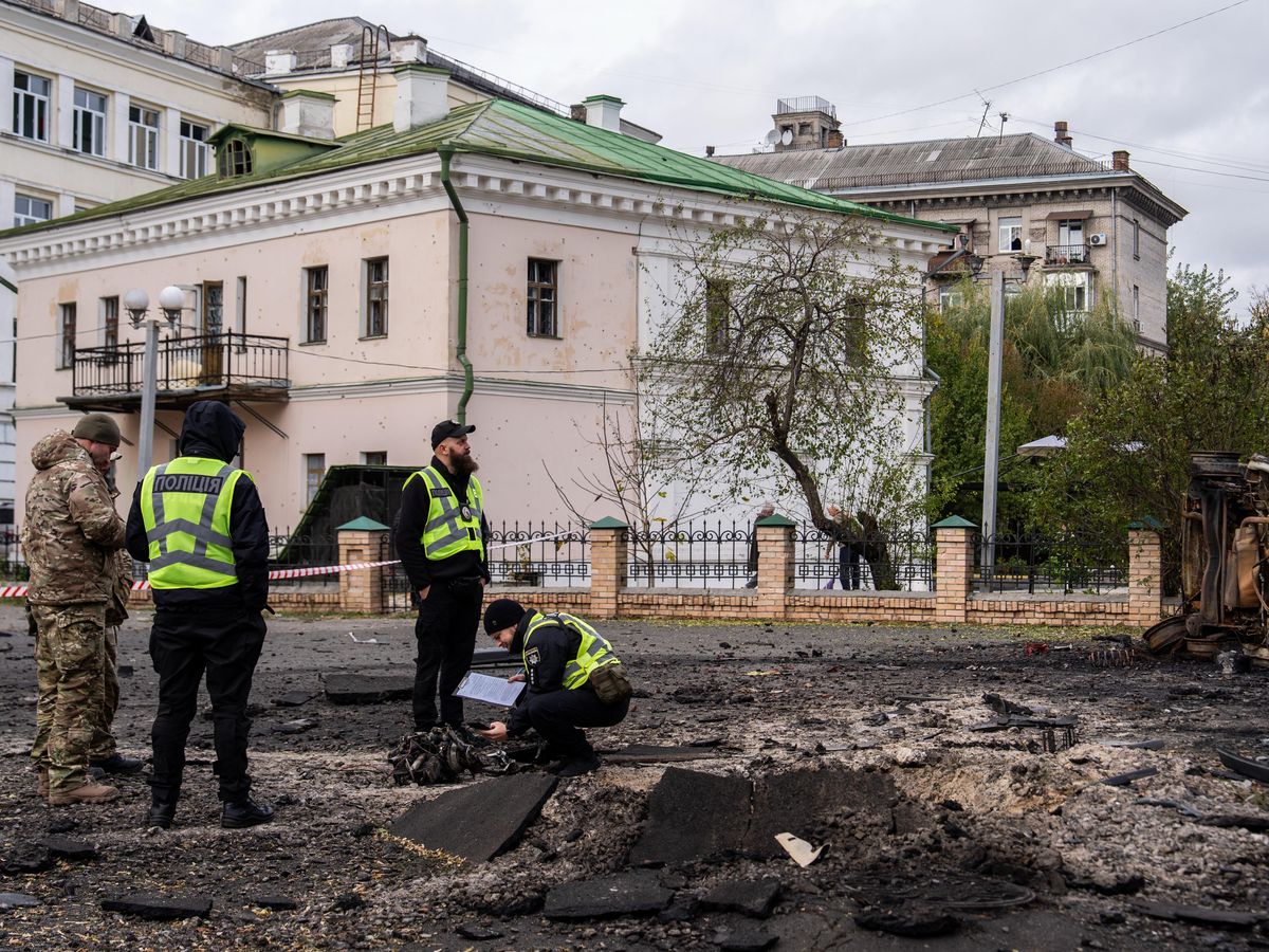 Russian strikes on Ukraine kill at least three people and wound 17