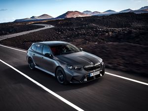 Supporting image for story: BMW’s new M5 Touring aims to combine performance and practicality