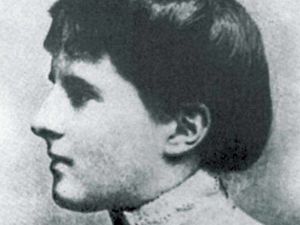 Supporting image for story: Mary Webb: Bust at Shrewsbury Library will honour writer