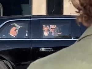 Supporting image for story: Joe Biden’s car stuck in London traffic outside Pret on its way to Queen’s funeral