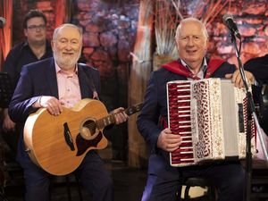 Supporting image for story: Popular Irish musical duo announce Black Country tour date - tickets on sale now