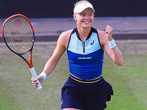 Supporting image for story: Britain's Harriet Dart takes aim at Birmingham last eight