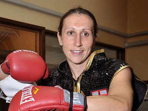 Supporting image for story: Lyndsey Scragg retires from boxing