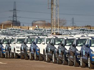 Supporting image for story: One in three unwilling to wait more than a month for a new car factory order