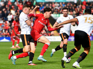 Supporting image for story: Walsall can push on next season says Isaac Hutchinson 