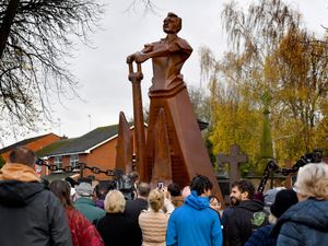 Supporting image for story: Fighting From Home sculpture unveiled in the Black Country honours vital Second World War workers