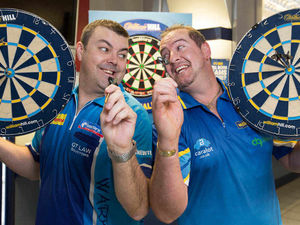Supporting image for story: Grand Slam duo visit William Hill betting shop