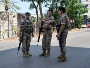 Supporting image for story: Syrian gunman attacks US embassy near Beirut