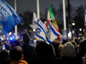 Supporting image for story: Australian police say Bondi terror attack was ‘inspired by Islamic State’