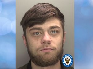 Supporting image for story: Man wanted by police on suspicion of making threats to kill in Halesowen