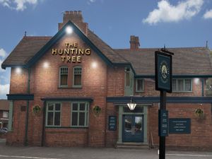 Supporting image for story: Christmas comes early for Halesowen pub with new landlady and a major upgrade