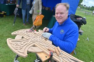 Steve Worrall of Shropshire Woodcarvers