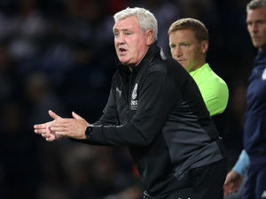 Supporting image for story: West Brom boss Steve Bruce clarifies transfer list comments