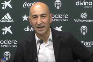 Pako Ayestaran is the former Valencia manager and might be tempted to give English football a test.